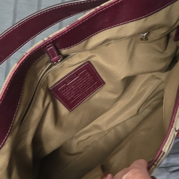 Coach Tan and Red Signature Shoulder Bag - Picture 4 of 8